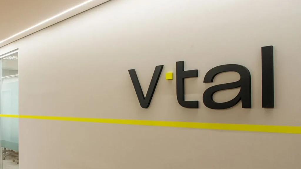 V.tal Fibra Ótica Divulga Vagas Para Analista, Especialista E Desenvolvedor No Rj E Home Office 1 V.tal Fibra Ótica, Escritório, Letreiro,