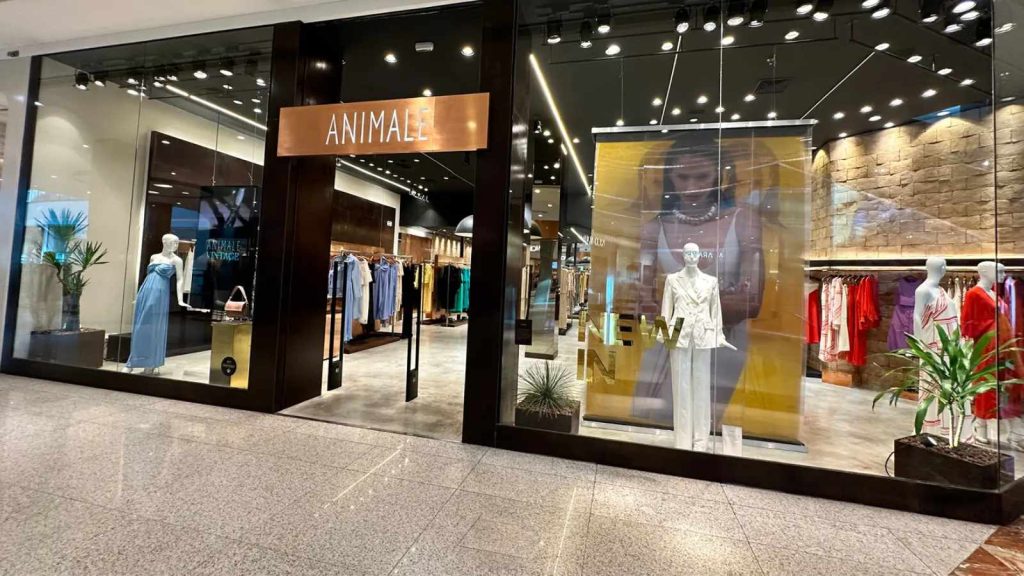 Animale Tem Vagas Para Auxiliar De Serviços Gerais, Vendedor E Subgerente Em Shoppings No Rj 1 Animale, Loja, Vitrine, Manequins, Roupas, Acessórios, Letreiro,