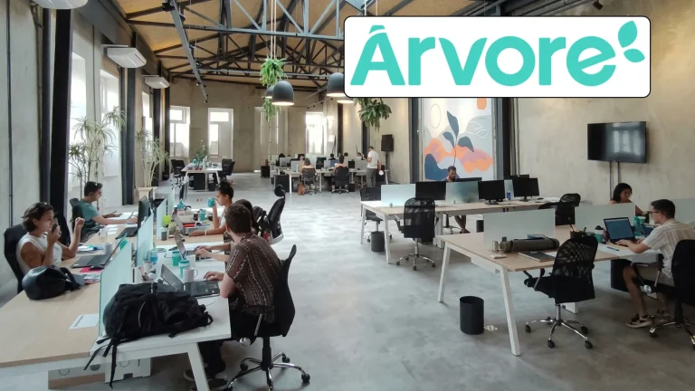 Árvore Abre Vagas Para Consultor Comercial E Analista No Rj 17 Árvore, Escritório, Logotipo, Funcionários,