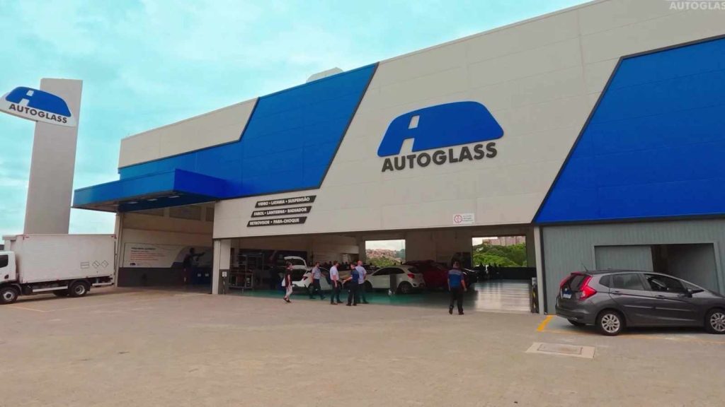Autoglass, Loja, Letreiros, Funcionários, Clientes, Carros,