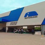 Autoglass Divulga Vagas Para Operador De Estoque E Vendedor Em Niterói Rj 10 Autoglass, Loja, Letreiros, Funcionários, Clientes, Carros,