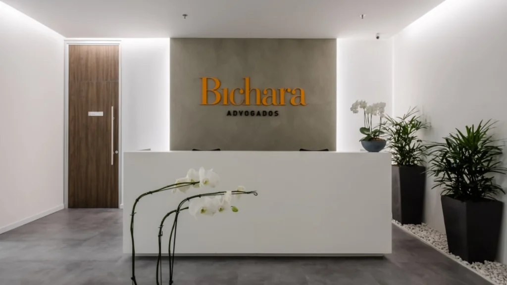 Bichara Advogados Abre Vagas Para Advogado E Estágio No Rj 1 Bichara Advogados, Escritório, Recepção,