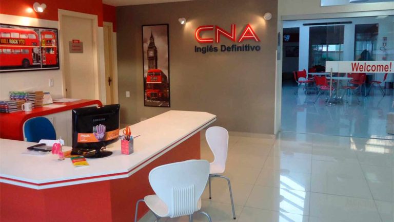 Cna Idiomas, Recepção, Letreiro, Quadros,