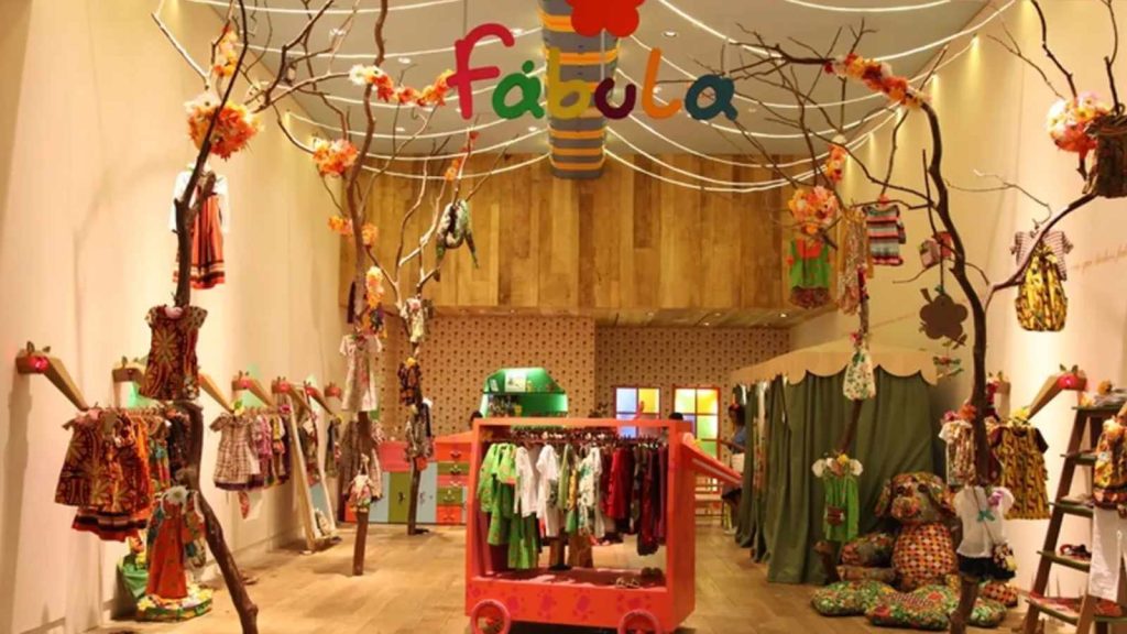 Fábula Moda Infantil Abre Vagas Para Vendedor Em Shoppings No Rj 1 Fabula Moda Infantil, Loja, Roupas, Acessórios,