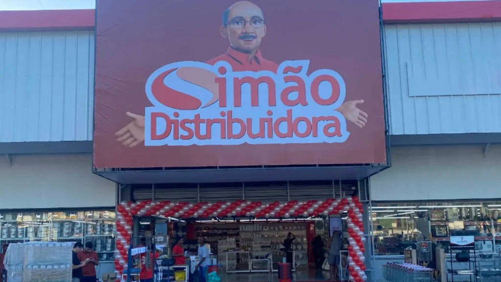 Grupo Simão Possui Vagas Para Operador De Caixa, Estoquista, Repositor Entre Outras Funções No Shopping Uptown 1 Grupo Simão, Loja,