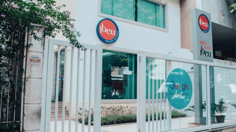 Ibeu Anuncia Vagas Para Consultor Comercial, Professor De Inglês E Analista No Rj 17 Ibeu, Escola,