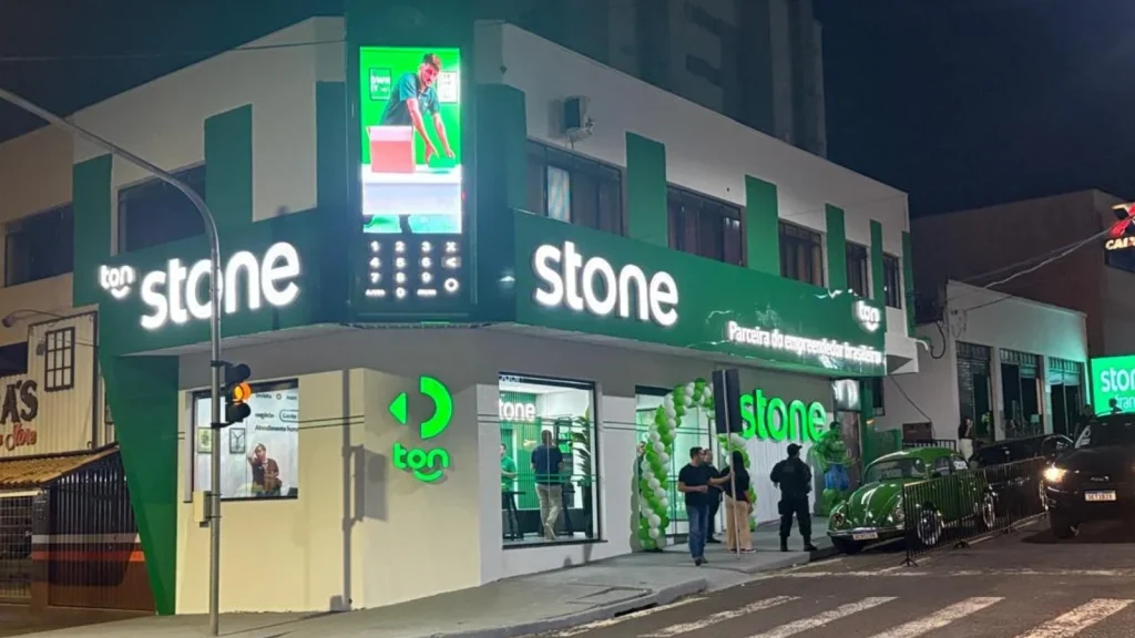 Stone anuncia vagas para Consultor Comercial, Vendedor e Analista no RJ 5 Stone, agência,