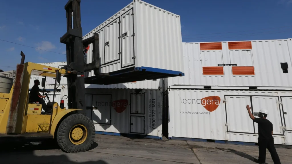 Tecnogera Geradores, Geradores, Empilhadeira, Funcionários,
