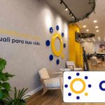 Qualicorp Anuncia Vagas Para Auxiliar Administrativo, Consultor De Vendas E Analista De Marketing No Rj 12 Qualicorp, Logotipo, Escritório,