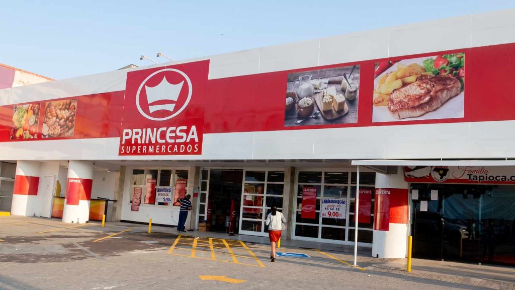 Princesa Supermercados Anuncia Vagas Para Operador De Depósito, Operador De Empilhadeira, Motorista De Caminhão E Mais Na Penha Circular Rj; Saiba Onde Comparecer 1 Princesa Supermercados, Loja, Clientes,