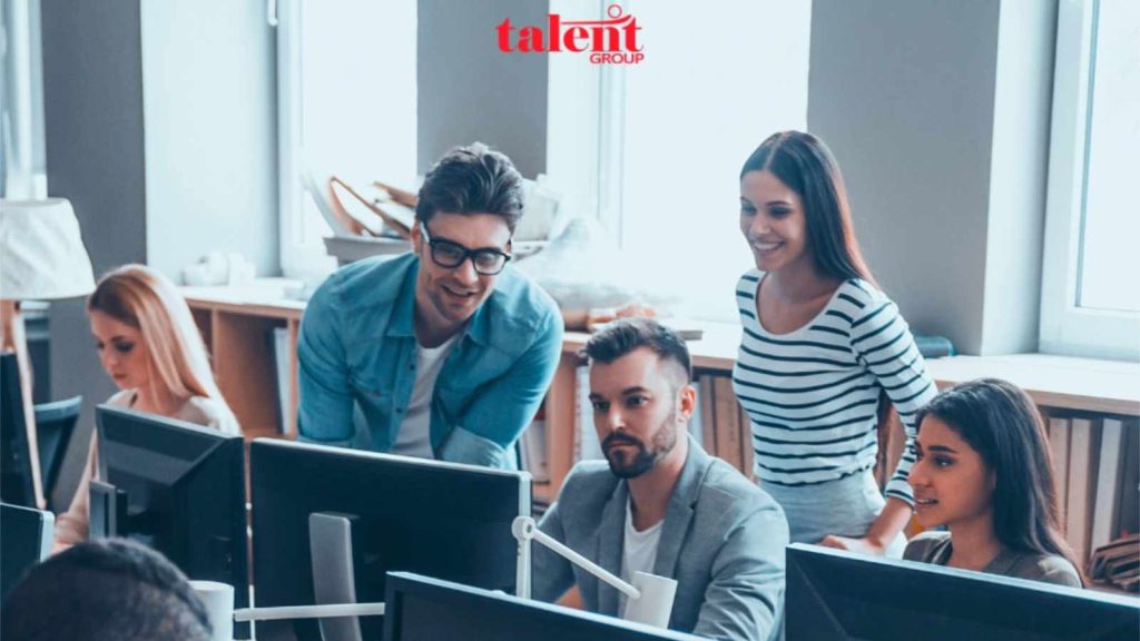 Talent Group Abre Vagas Para Analista Desenvolvedor E Engenheiro Em Botafogo Rj 1 Talent Group, Funcionários, Escritório,
