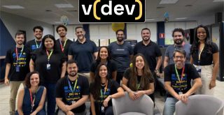 v(dev), logotipo, funcionários, escritório,