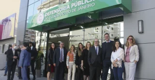 concurso publico, dpe rj, funcionários, sede, letreiro,